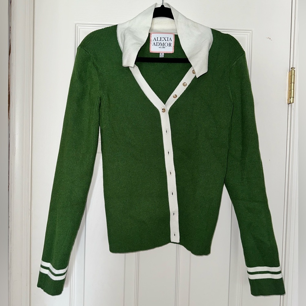 Long sleeve green cardigan. Never worn size XL.